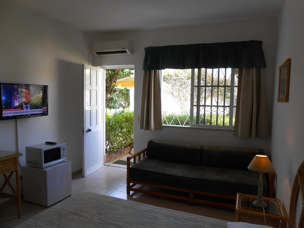Dona Ana Garden Hotel Lagos Room photo